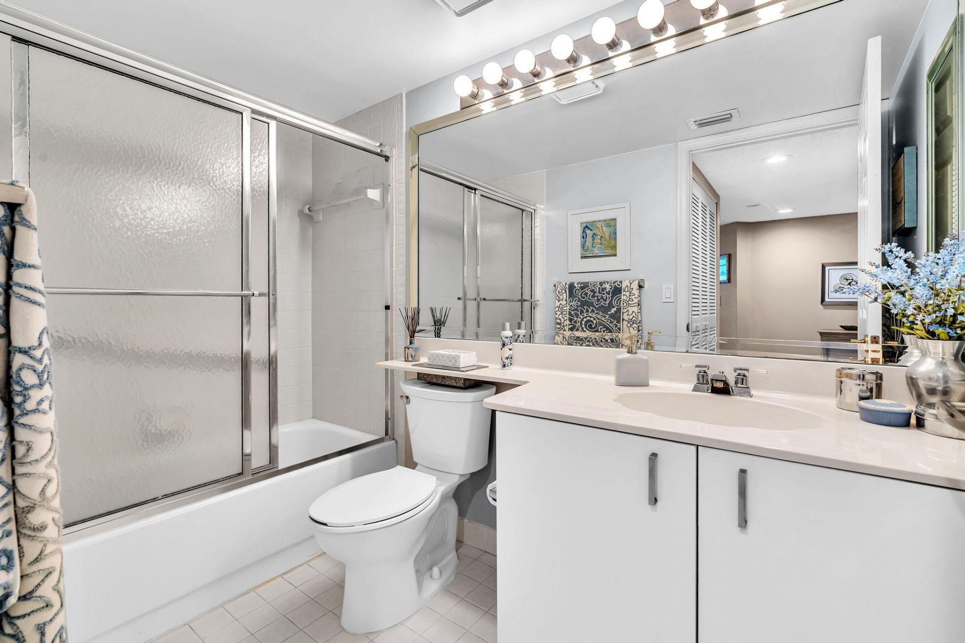 7512 N Devon Drive, Unit 210, Tamarac, FL 33321 Photo