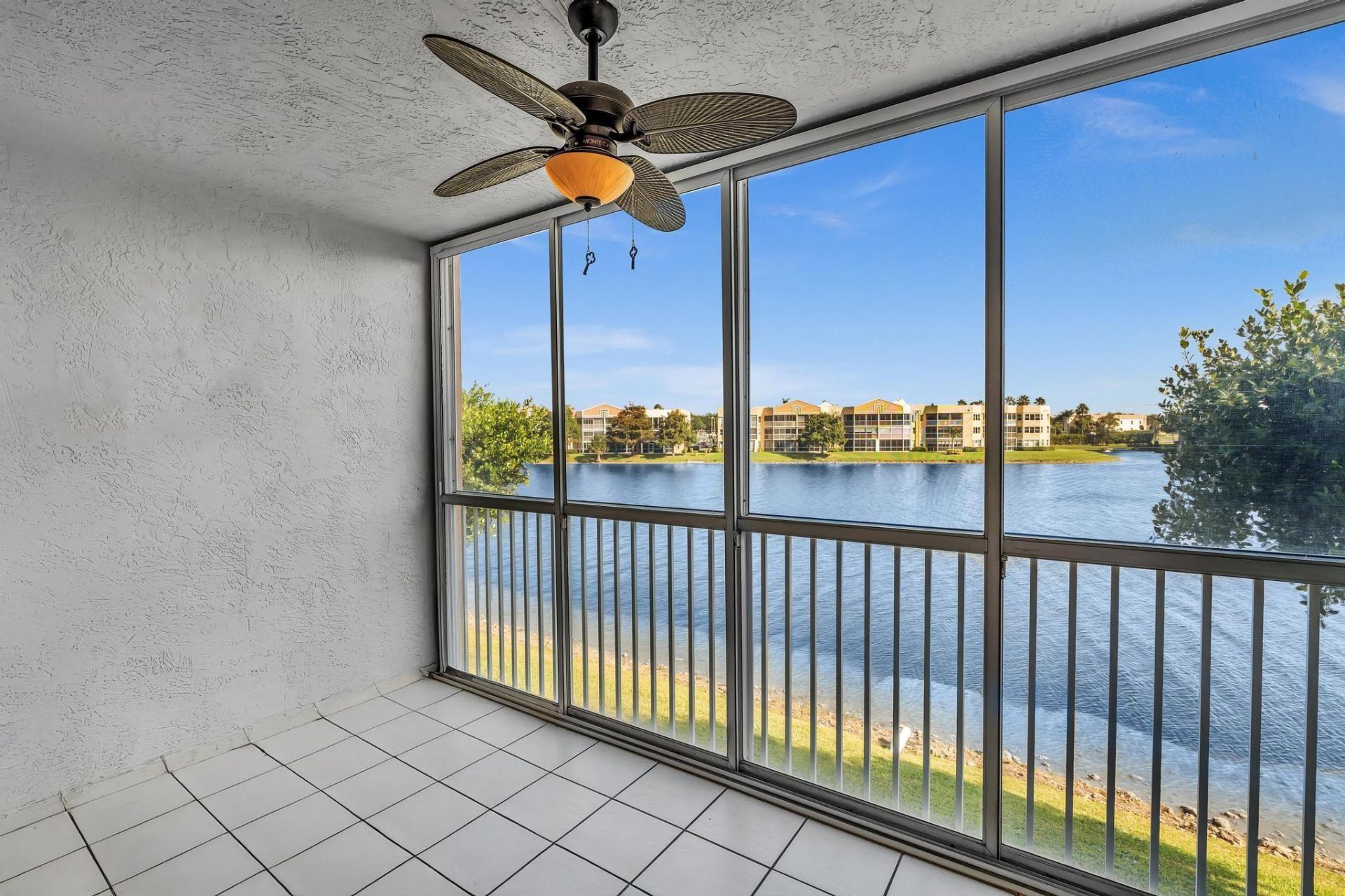 7512 N Devon Drive, Unit 210, Tamarac, FL 33321 Photo