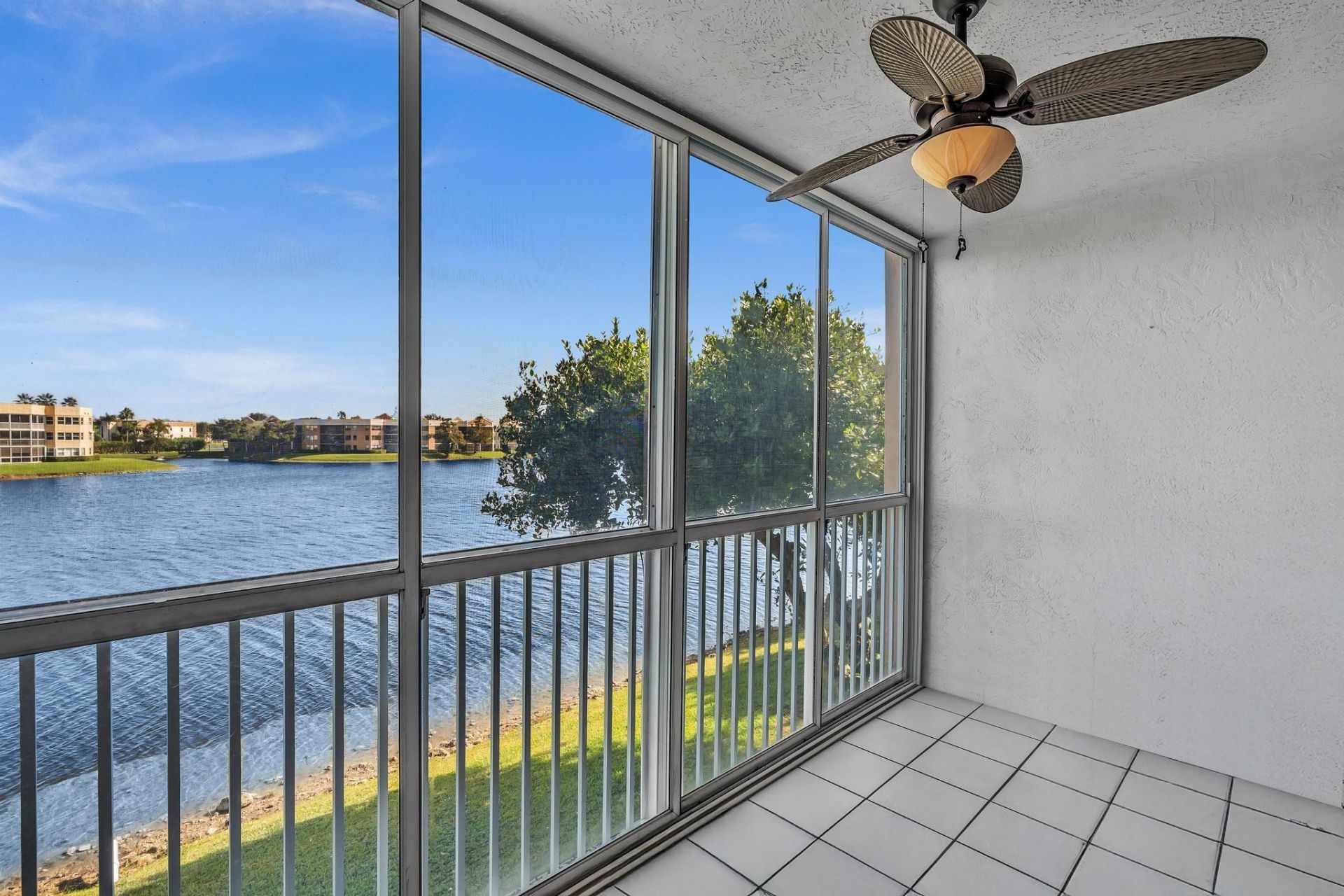 7512 N Devon Drive, Unit 210, Tamarac, FL 33321 Photo