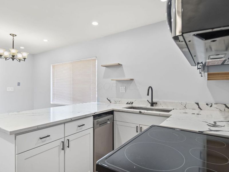 2916 Hamilton Avenue, Columbus, OH 43224 Photo 7