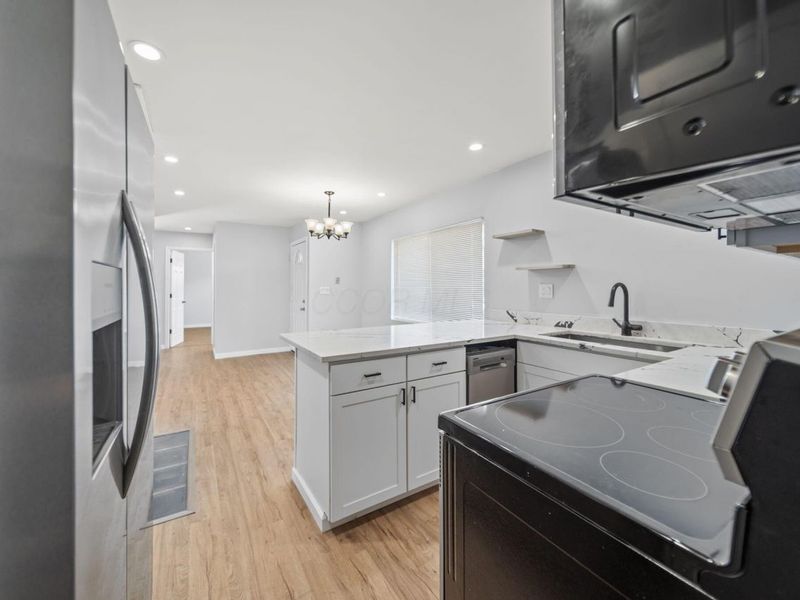 2916 Hamilton Avenue, Columbus, OH 43224 Photo 8