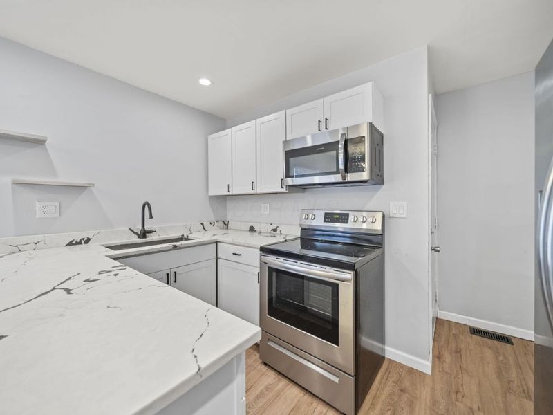 2916 Hamilton Avenue, Columbus, OH 43224 Photo 9