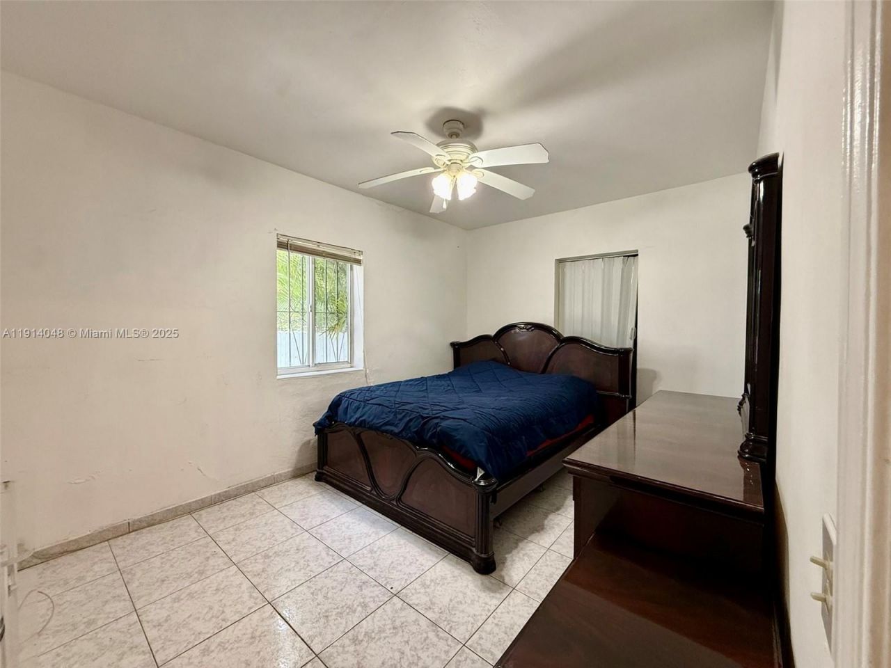 3000 NW 5th St, Miami, FL 33125 Photo