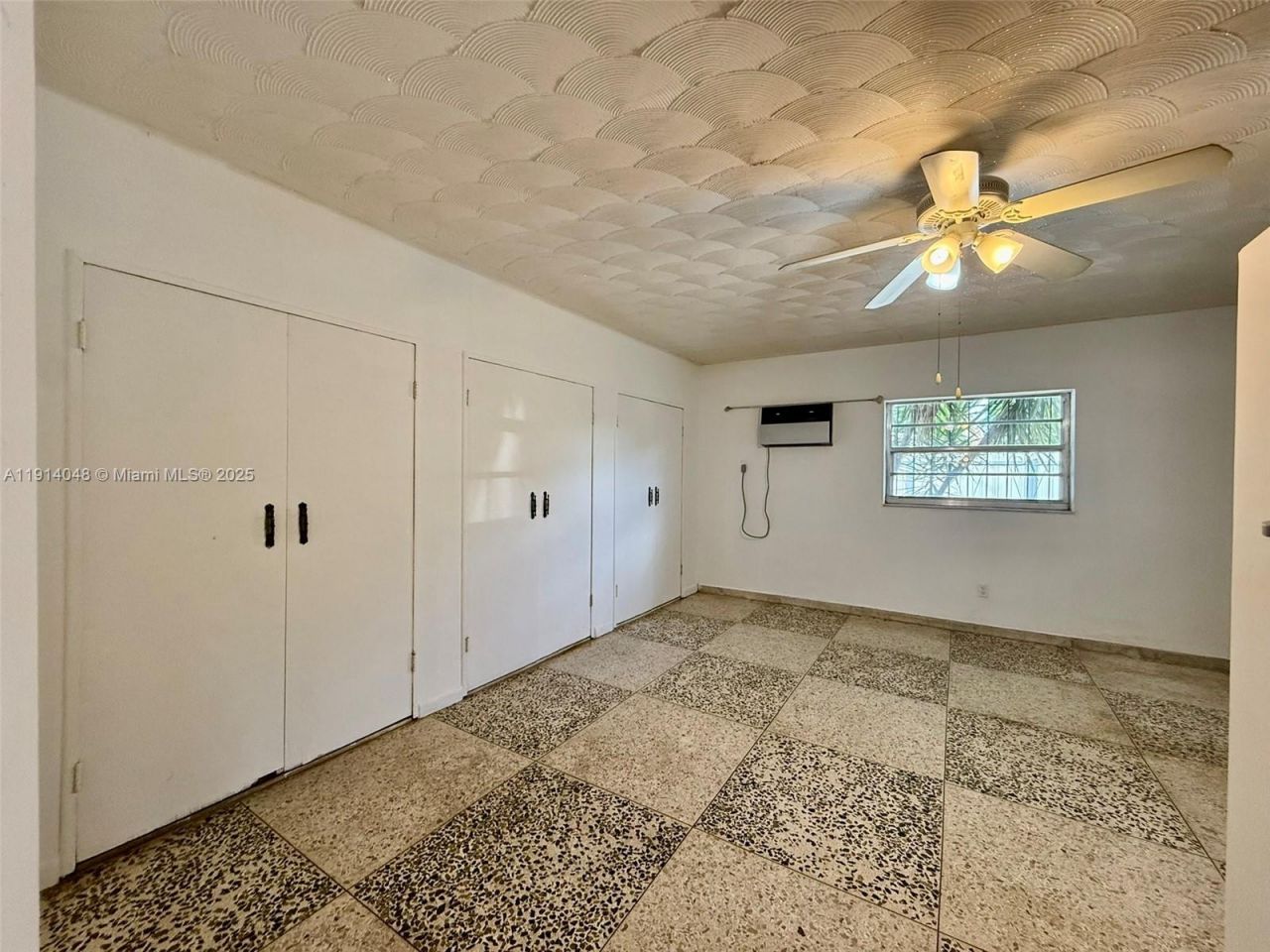 3000 NW 5th St, Miami, FL 33125 Photo