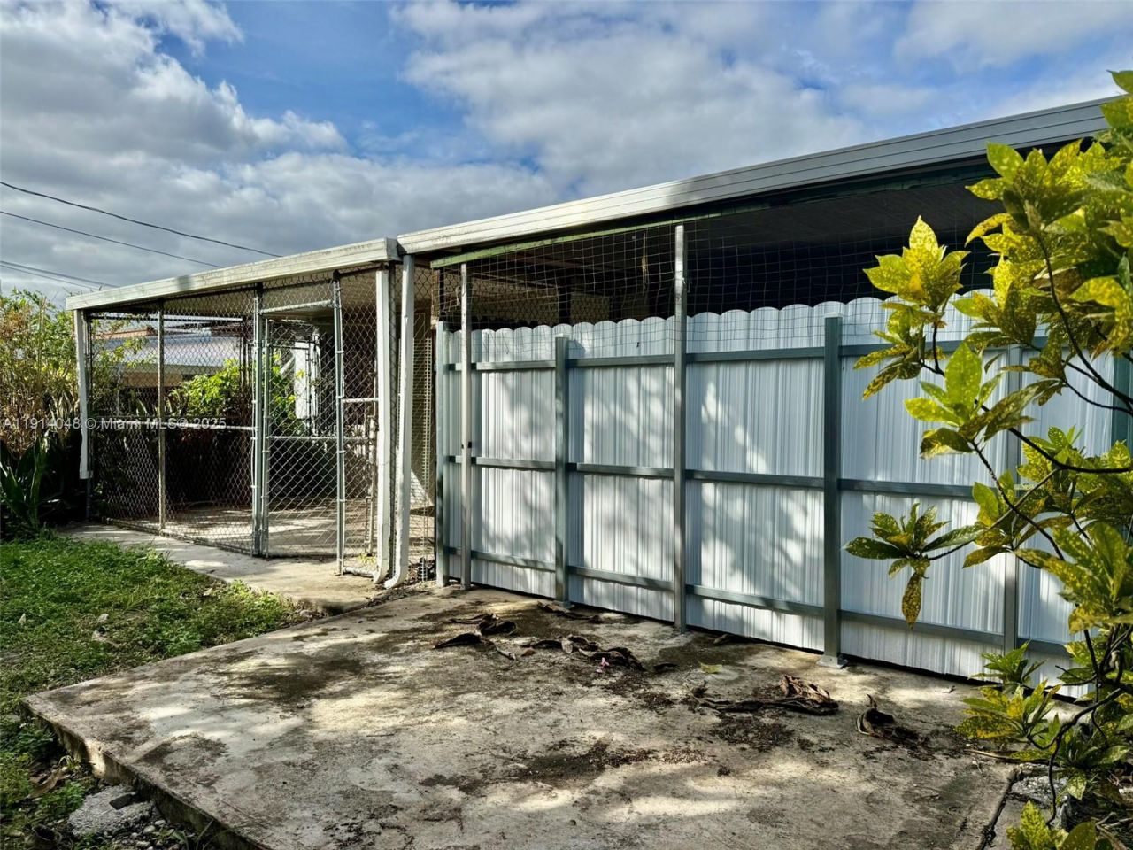 3000 NW 5th St, Miami, FL 33125 Photo