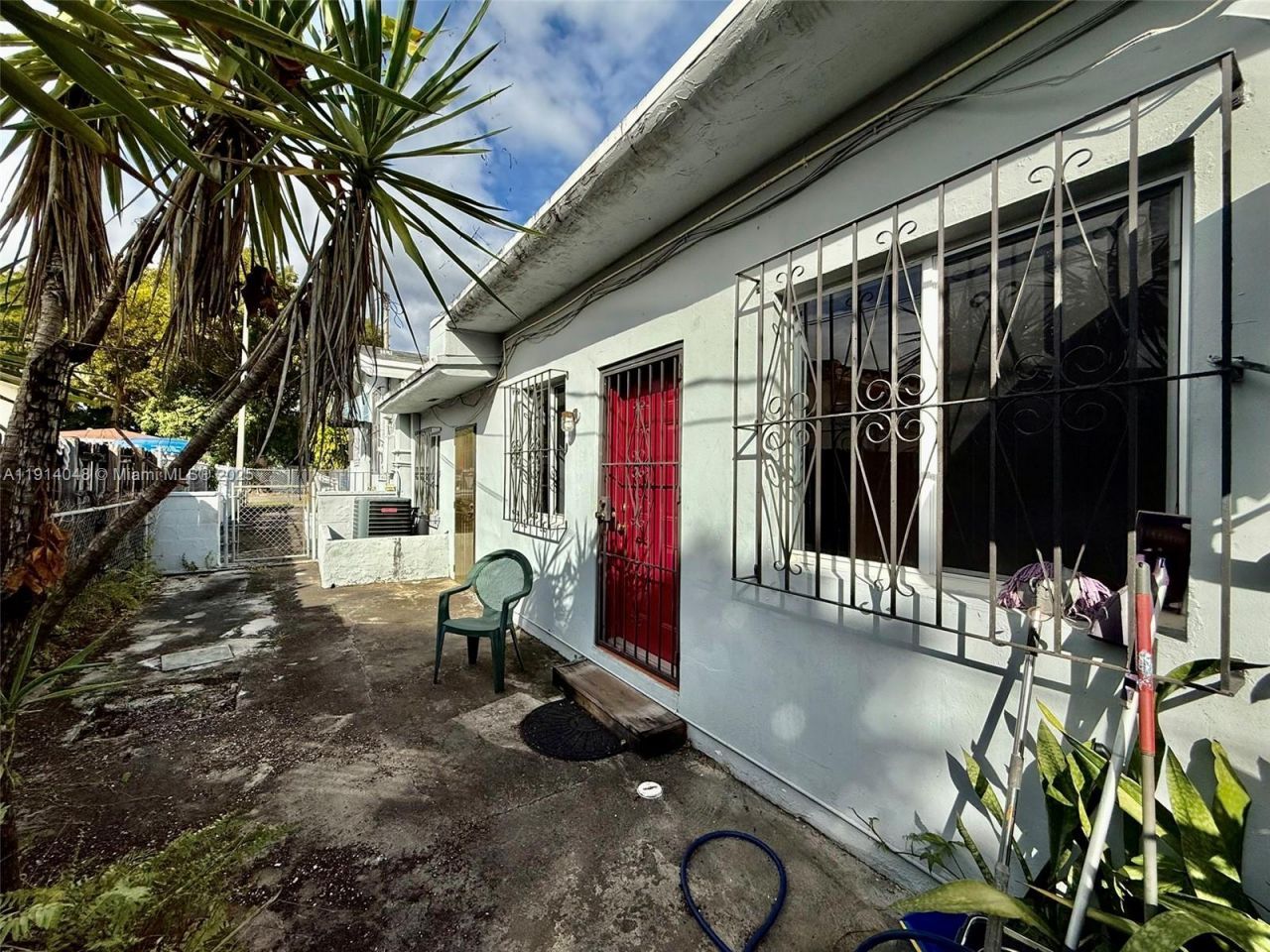 3000 NW 5th St, Miami, FL 33125 Photo