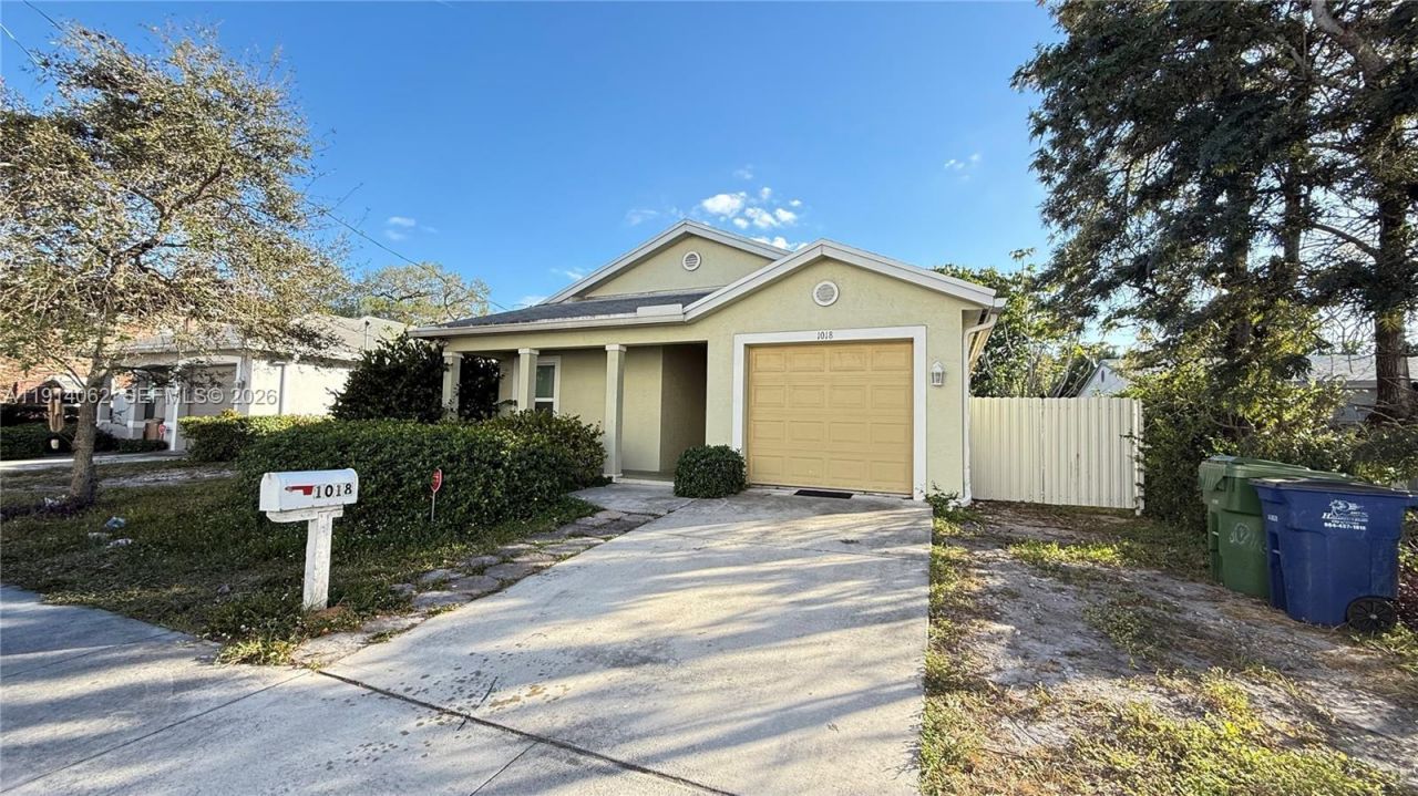1018 Foster Rd, Hallandale Beach, FL 33009 Photo