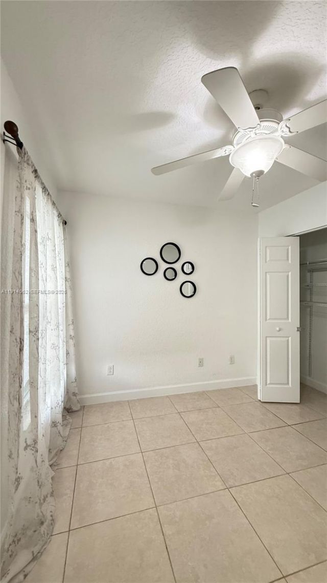 1018 Foster Rd, Hallandale Beach, FL 33009 Photo