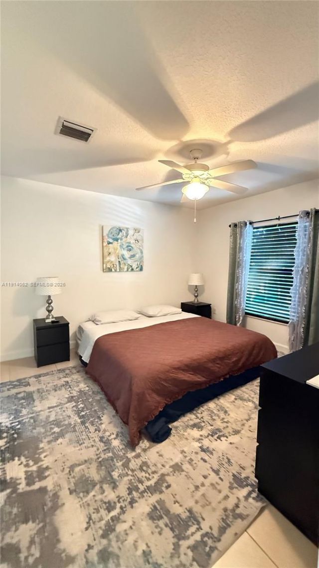 1018 Foster Rd, Hallandale Beach, FL 33009 Photo