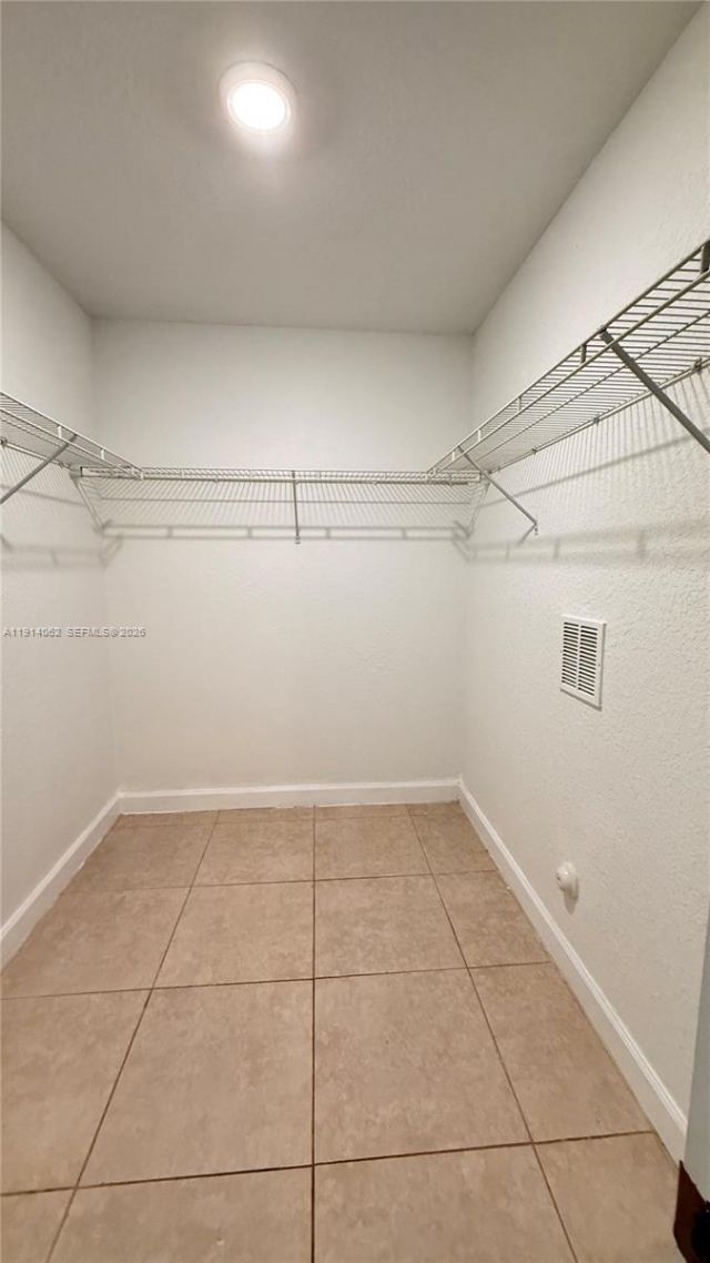 1018 Foster Rd, Hallandale Beach, FL 33009 Photo