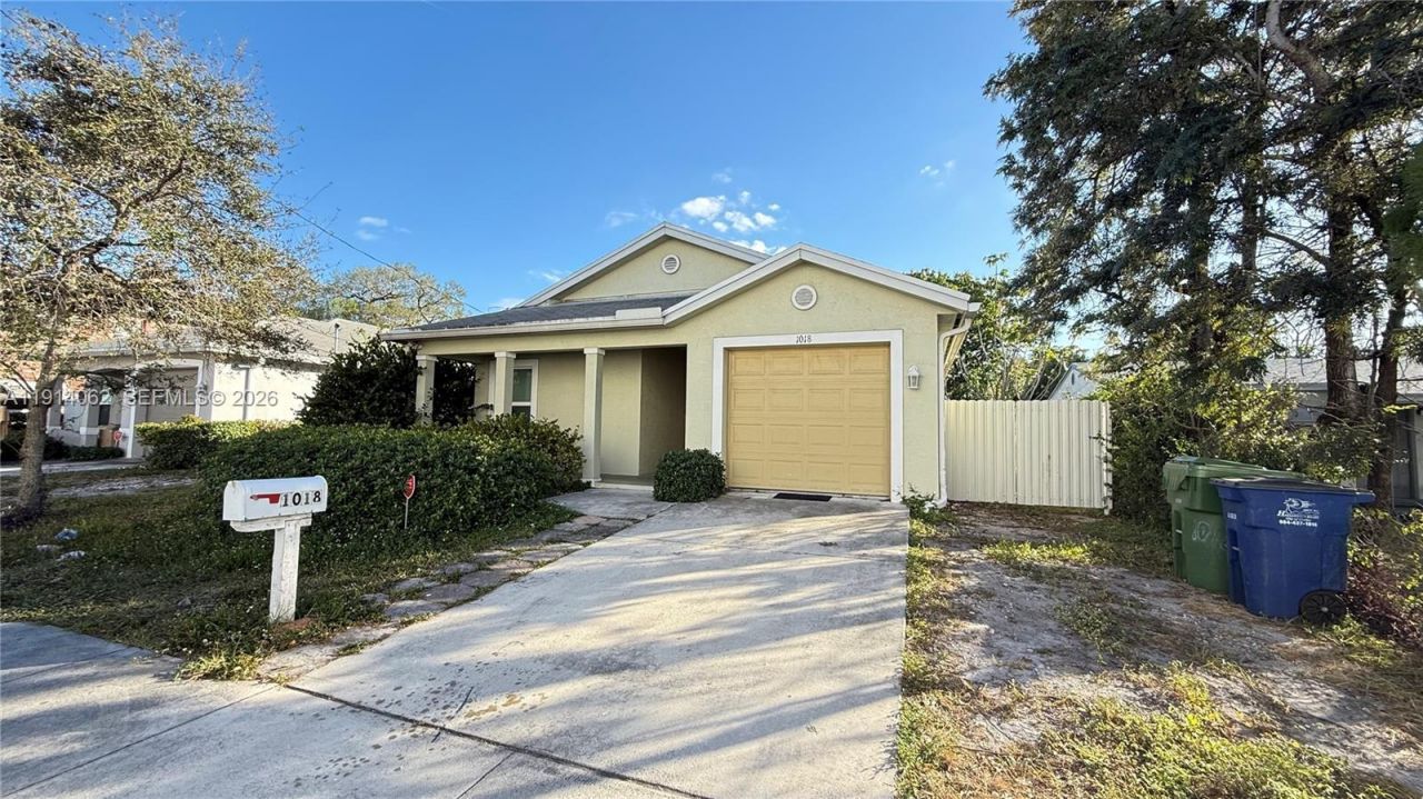 1018 Foster Rd, Hallandale Beach, FL 33009 Photo