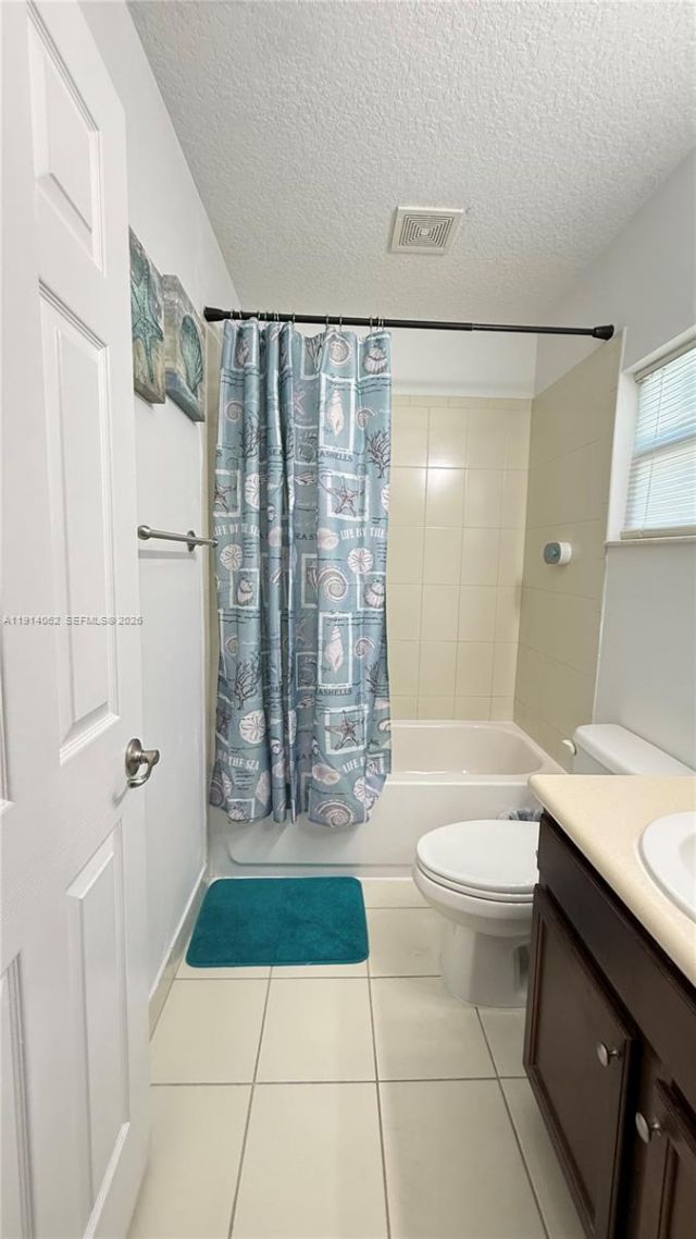 1018 Foster Rd, Hallandale Beach, FL 33009 Photo