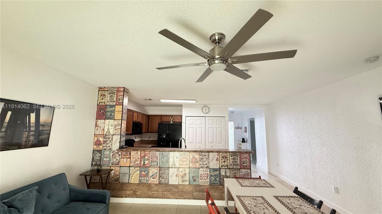 1018 Foster Rd, Hallandale Beach, FL 33009 Photo