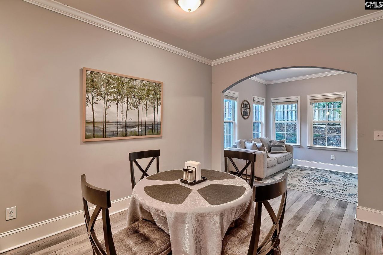 627 Calabria Court Photo 12