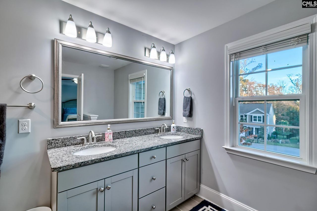 627 Calabria Court Photo 19