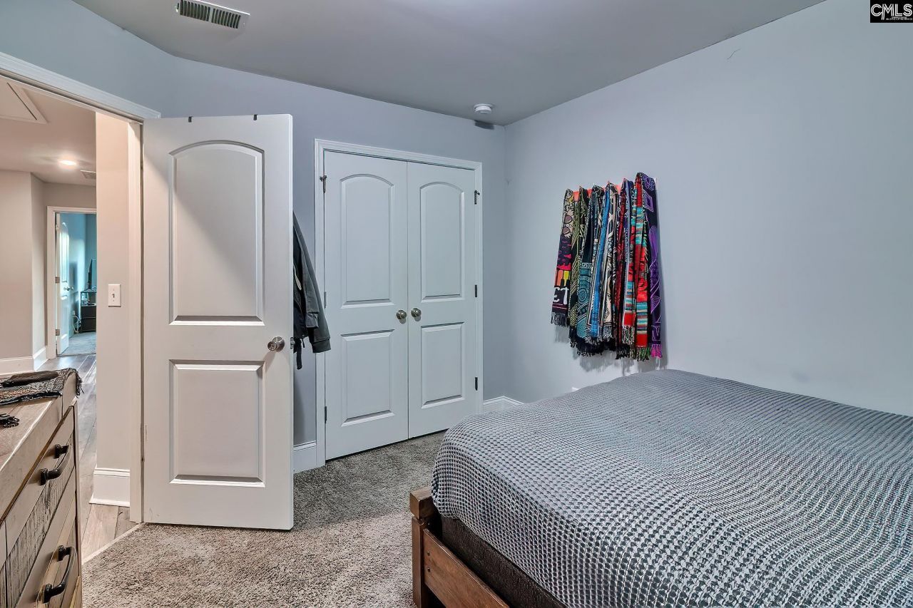 627 Calabria Court Photo 23