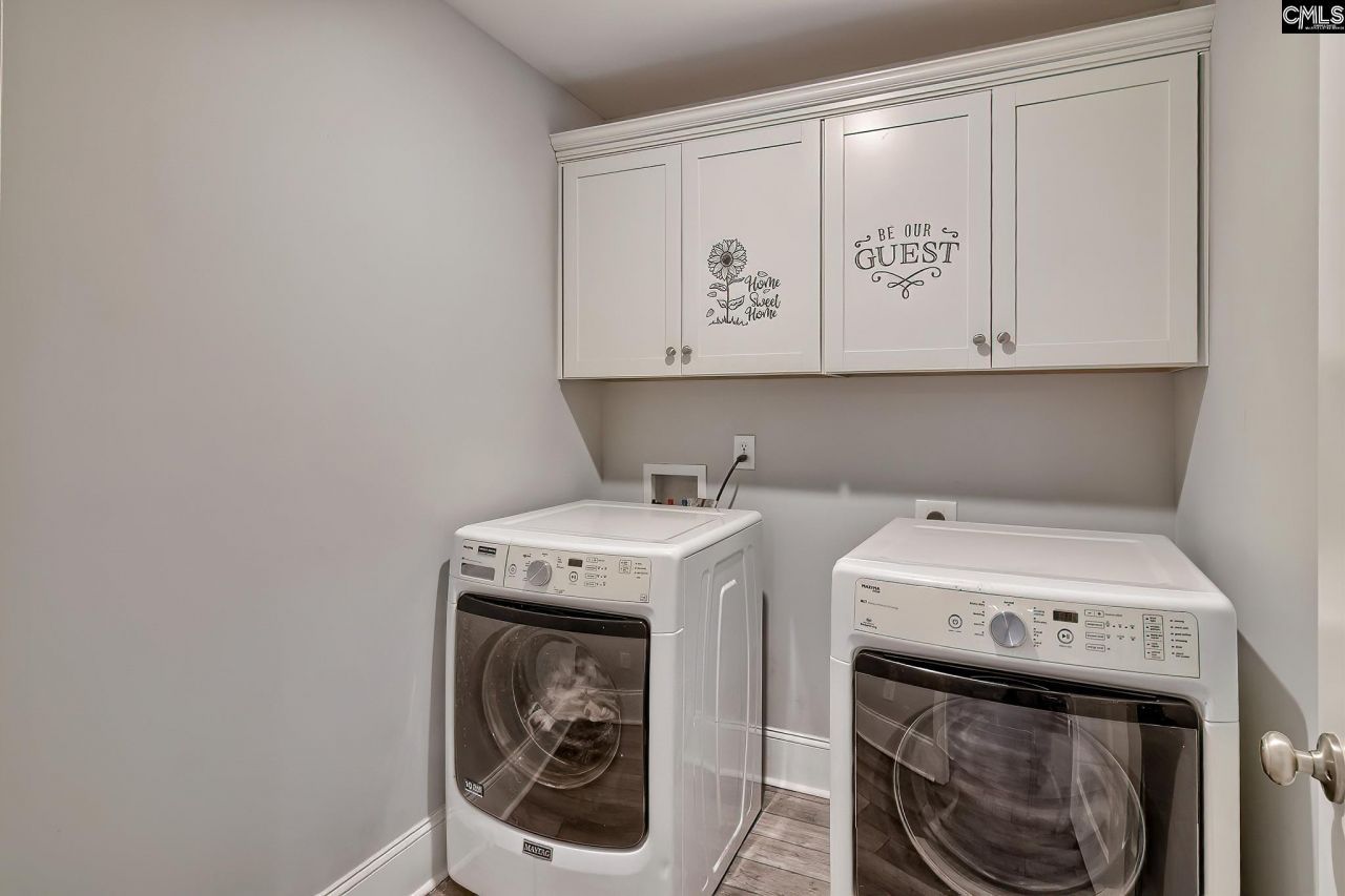 627 Calabria Court Photo 24