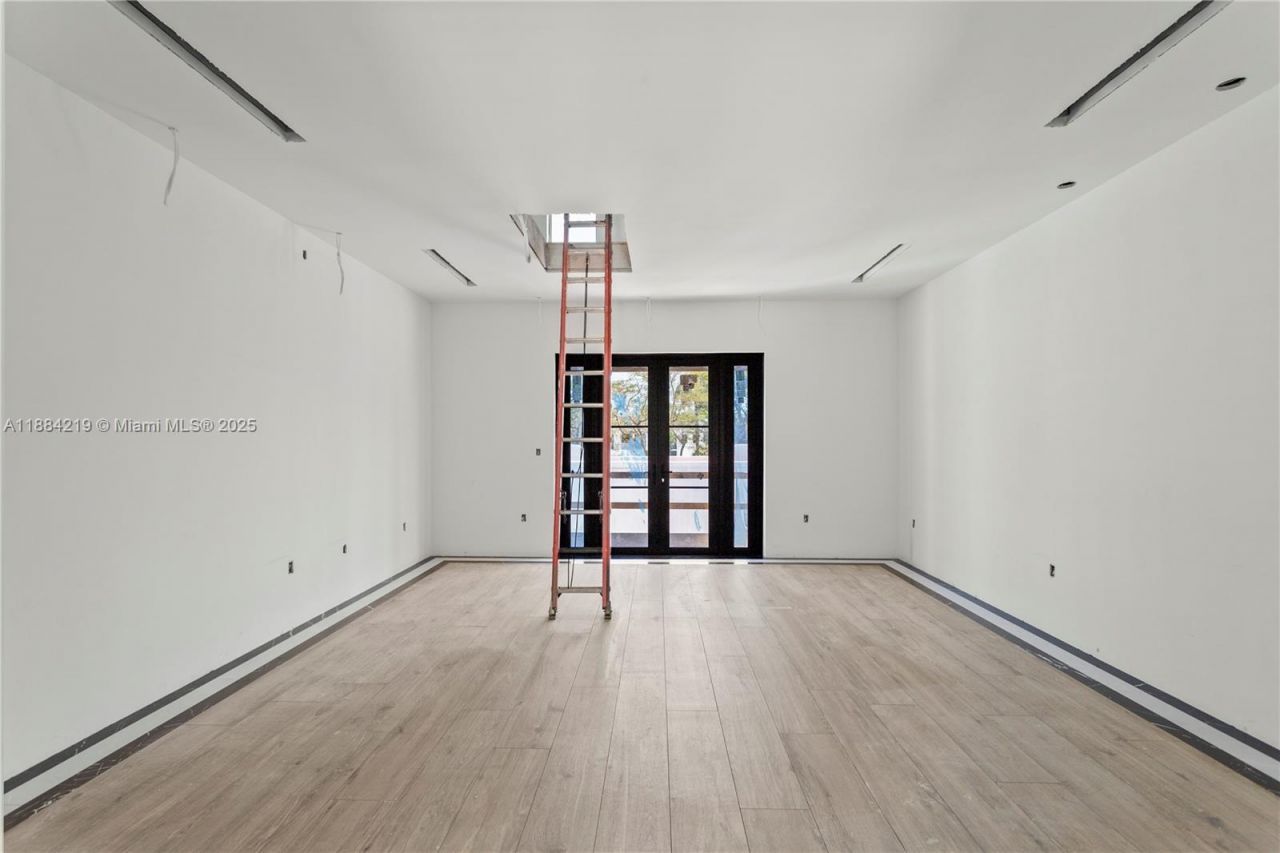 6460 SW 94th St, Pinecrest, FL 33156 Photo