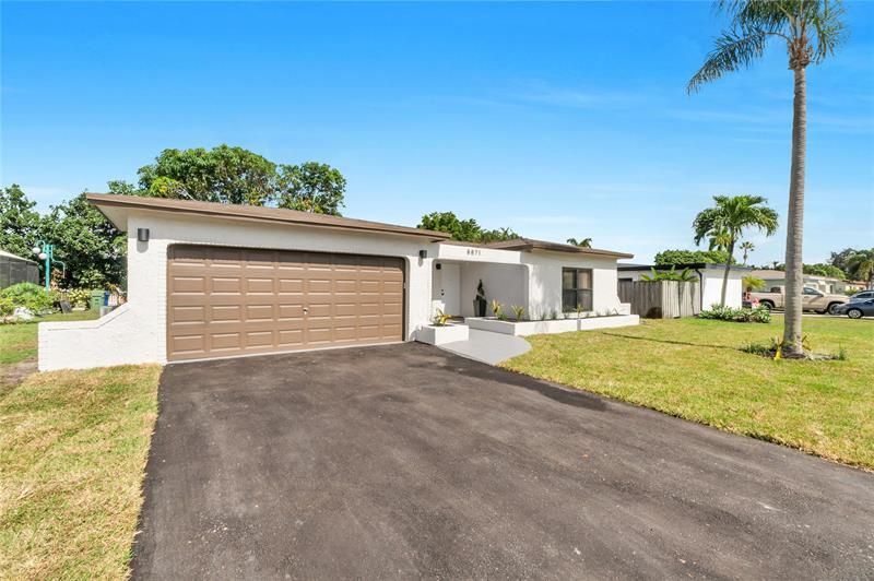 8871 NW 3rd Street, Pembroke Pines, FL 33024 Photo