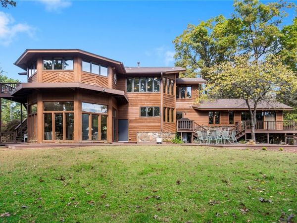 15703 Pleasant Ridge Road, Rogers, AR 72756