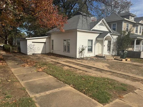 1324 W Broadway Street, Muskogee, OK 74401