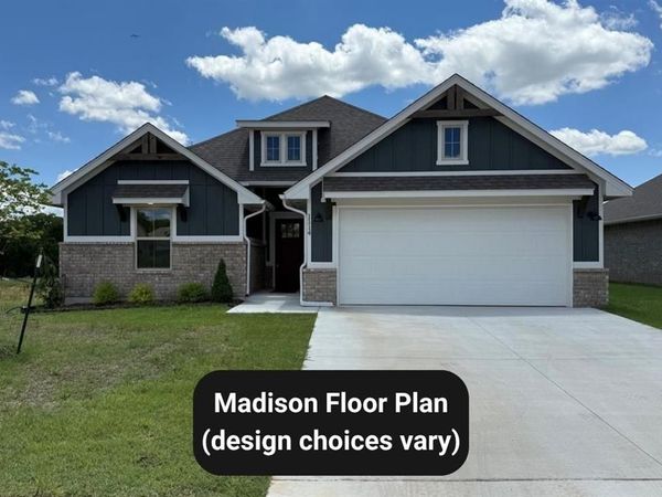 12417 Dolche Vita Drive, Yukon, OK 73099