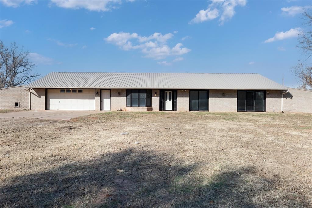 18650 N Highway 74, Crescent, OK 73028 Main Photo