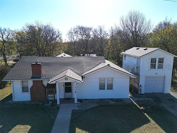 116 N King, Holdenville, OK 74848