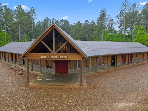 78 N Lukfata Trail Road, Broken Bow, OK 74728