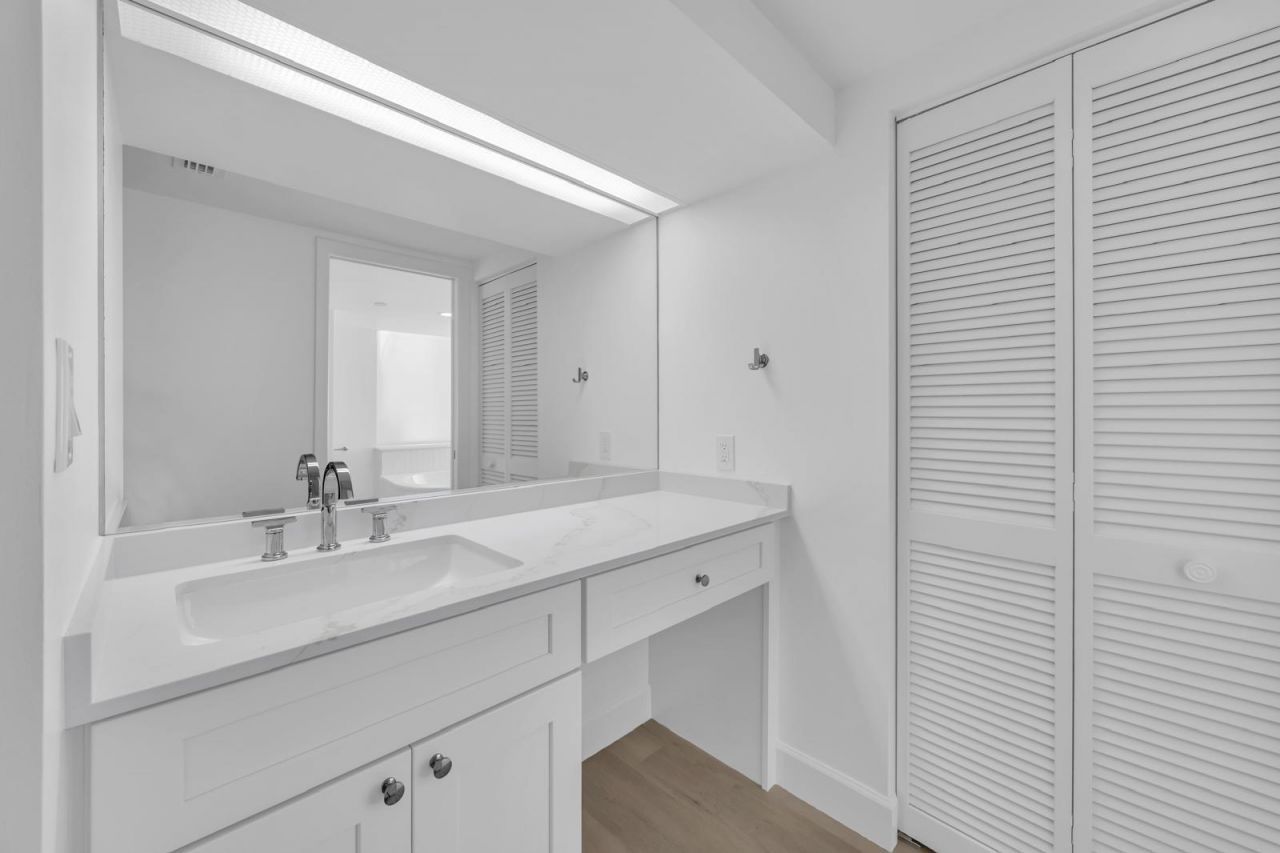 529 S Flagler Dr, Unit 14h, West Palm Beach, FL 33401 Photo