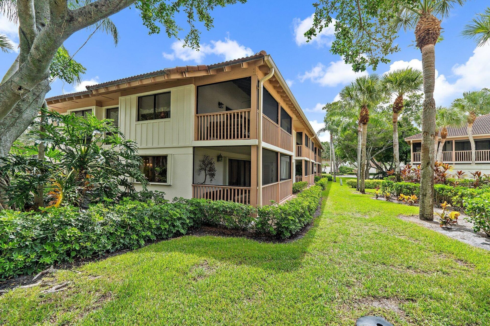 413 Brackenwood Lane S, Palm Beach Gardens, FL 33418 Photo