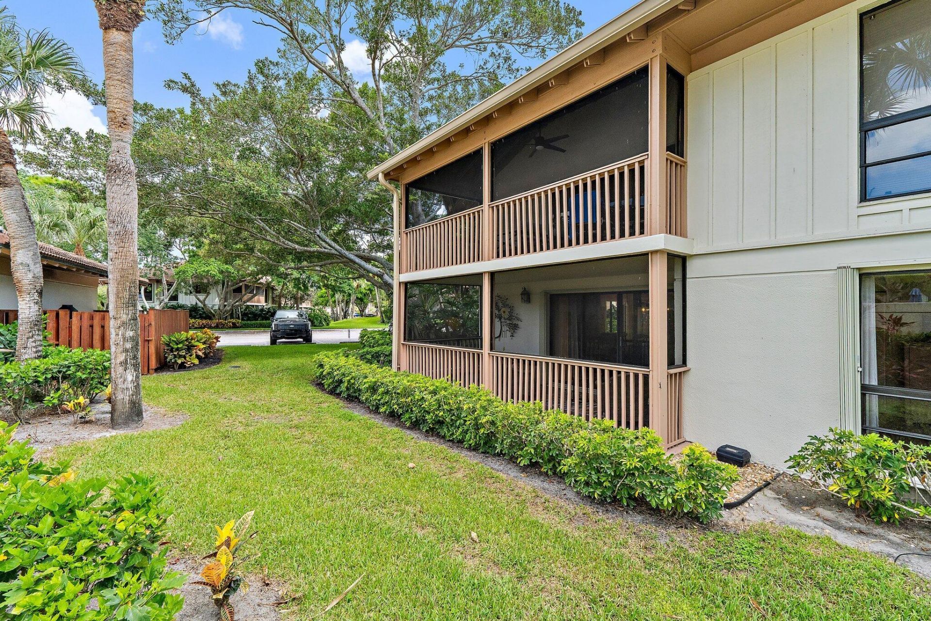 413 Brackenwood Lane S, Palm Beach Gardens, FL 33418 Photo