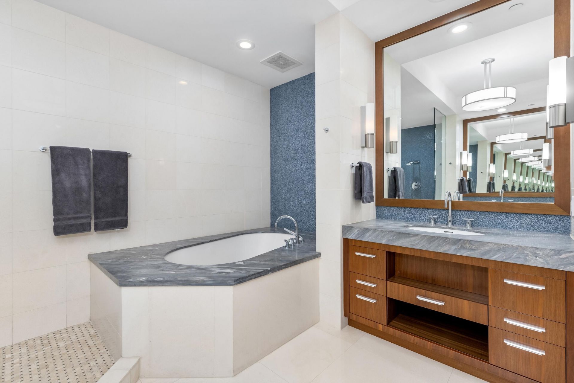 1000 S Ocean Boulevard, Unit 110, Boca Raton, FL 33432 Photo