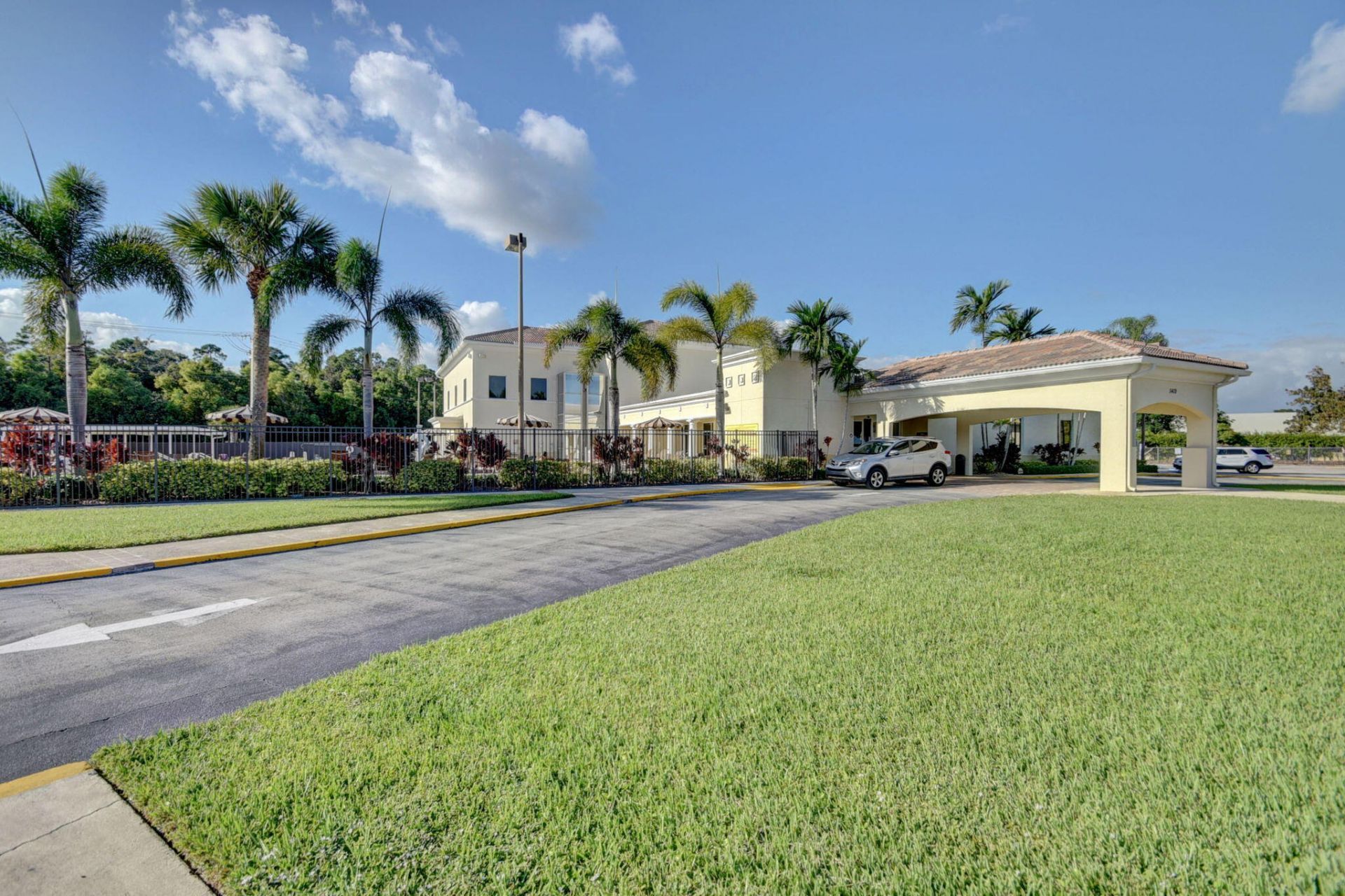 7 Golfs Edge, Unit D, West Palm Beach, FL 33417 Photo