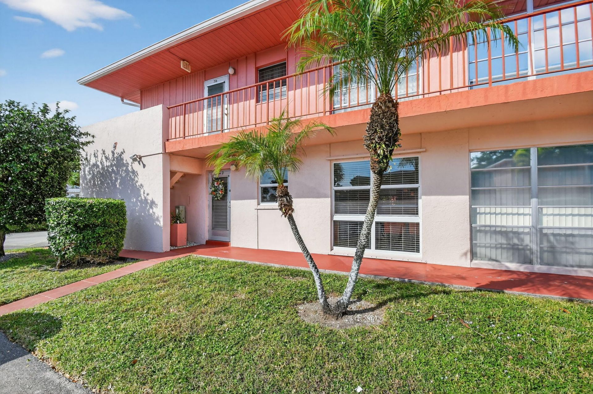 7 Golfs Edge, Unit D, West Palm Beach, FL 33417 Photo