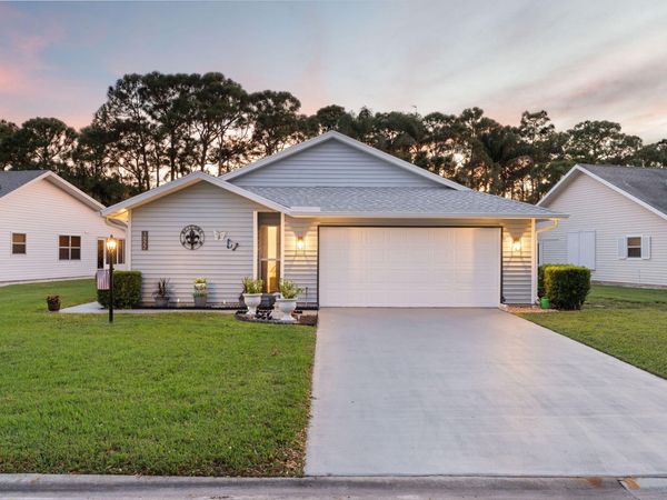 3822 SE Canvas Back Place, Stuart, FL 34997