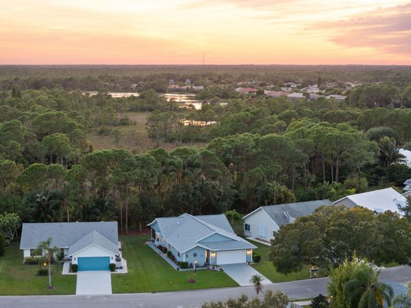 3822 SE Canvas Back Place, Stuart, FL 34997