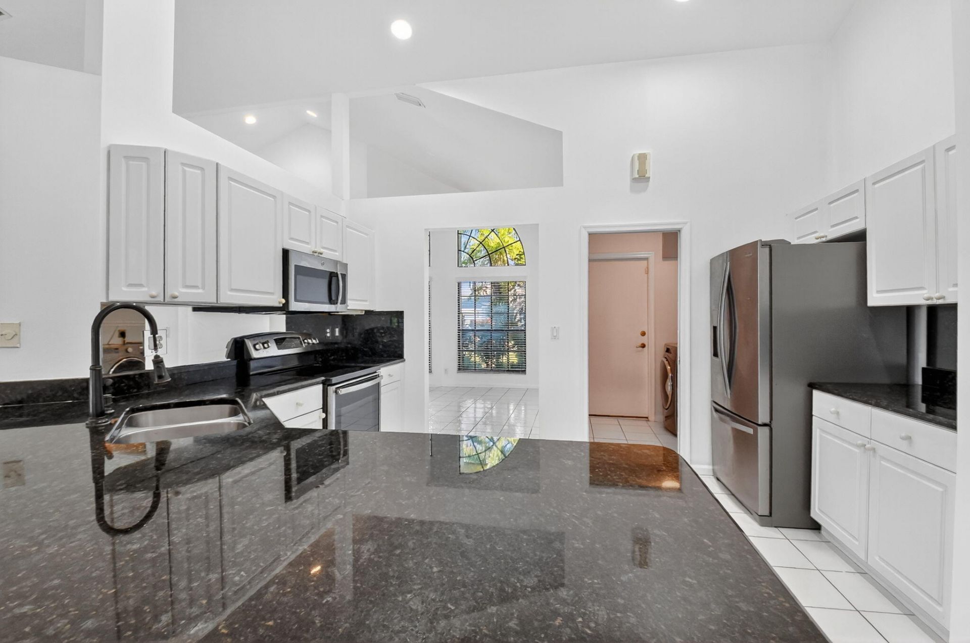 172 Monterey Way, Royal Palm Beach, FL 33411 Photo