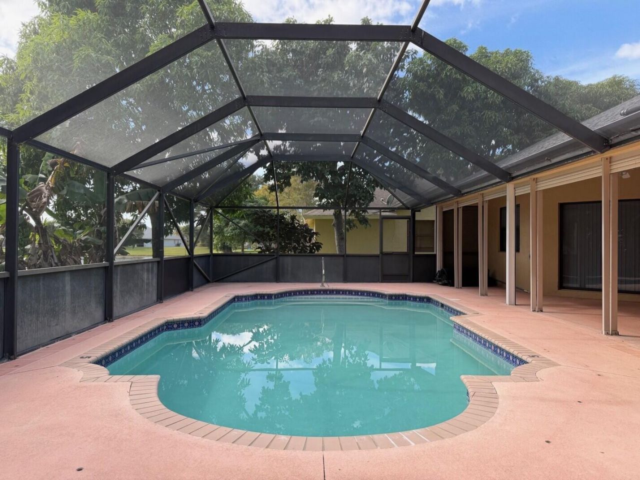 172 Monterey Way, Royal Palm Beach, FL 33411 Photo