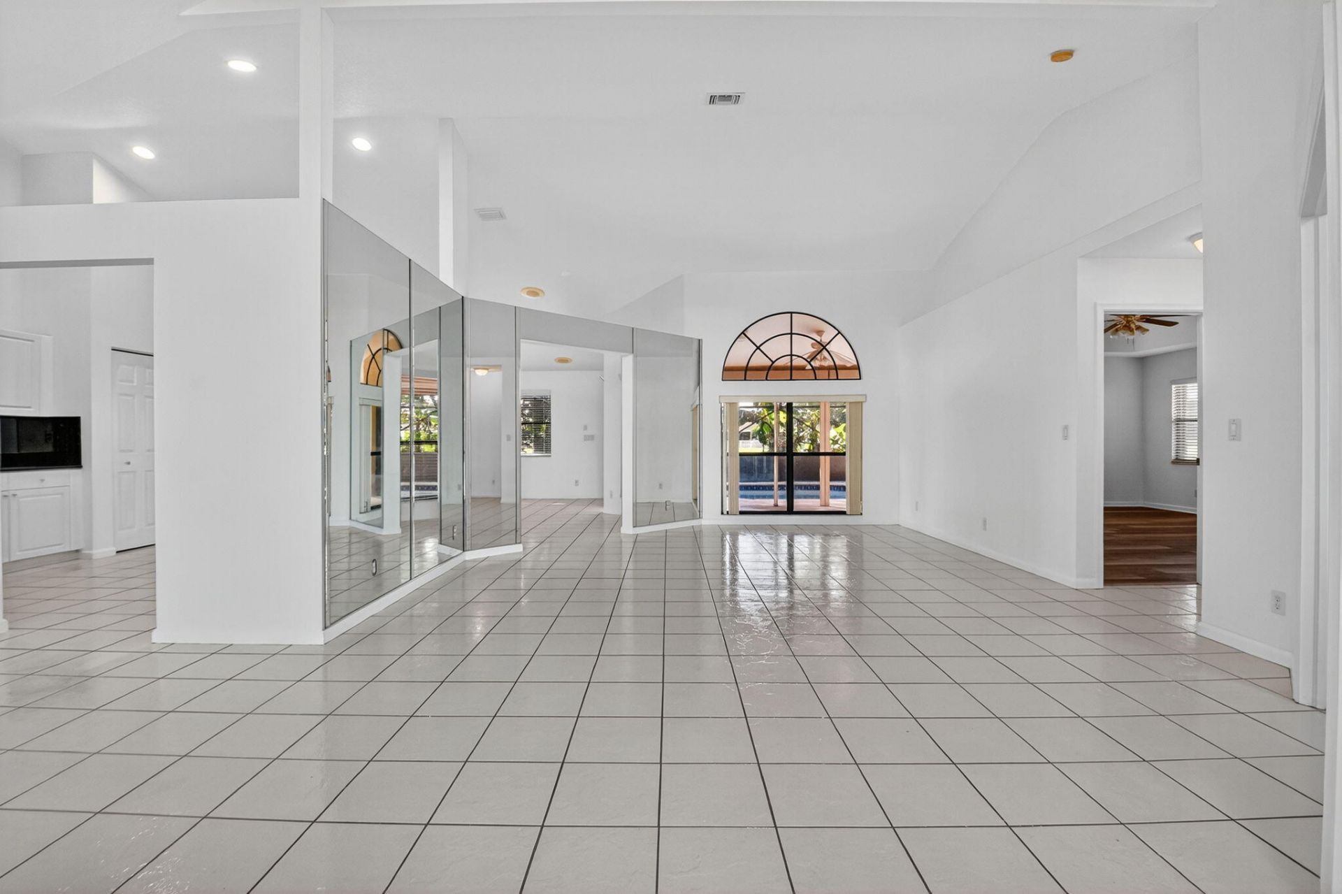 172 Monterey Way, Royal Palm Beach, FL 33411 Photo