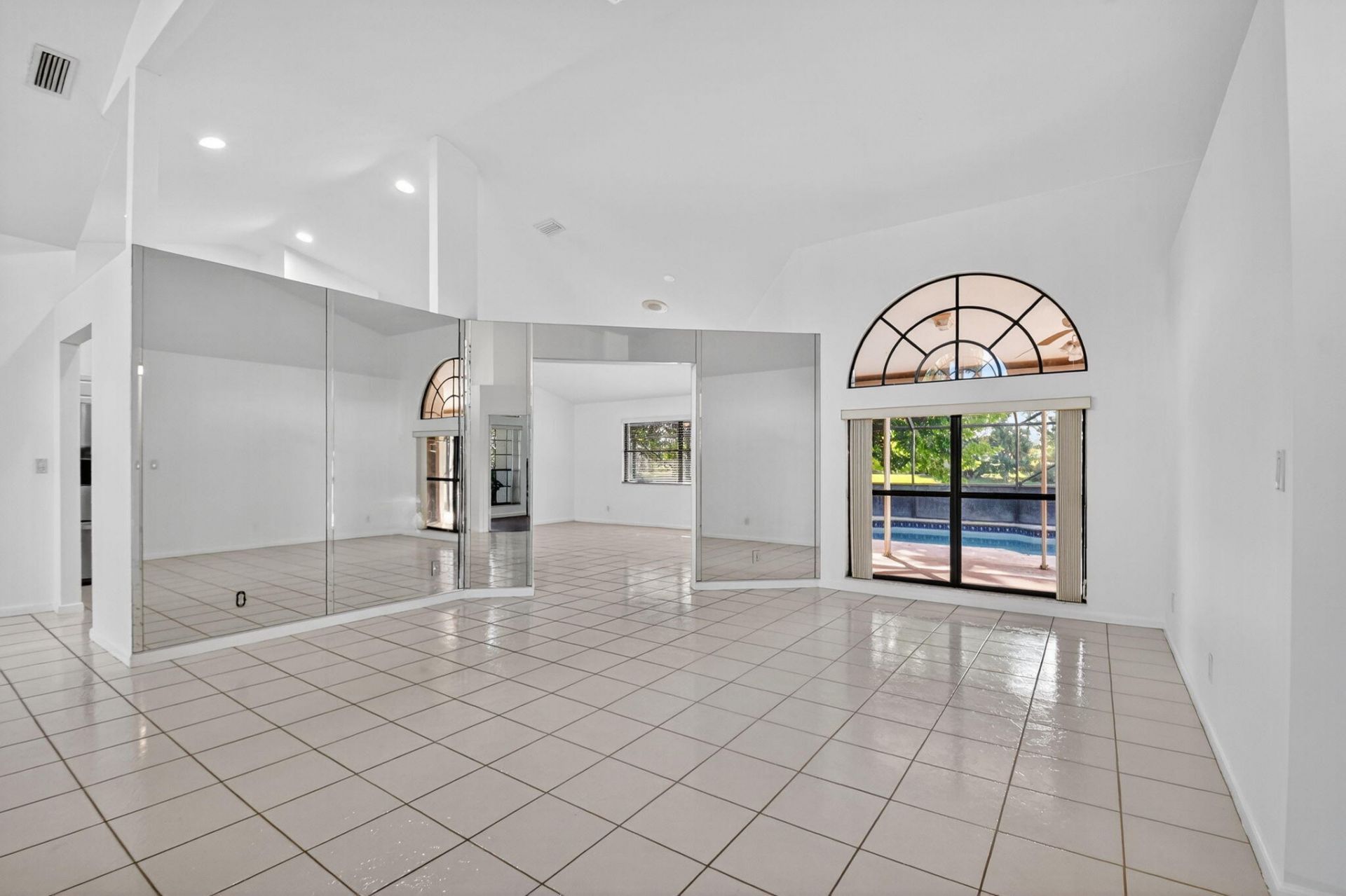 172 Monterey Way, Royal Palm Beach, FL 33411 Photo