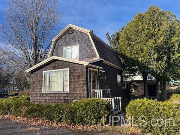 56401 Laurium Street, Calumet Twp, MI 49913