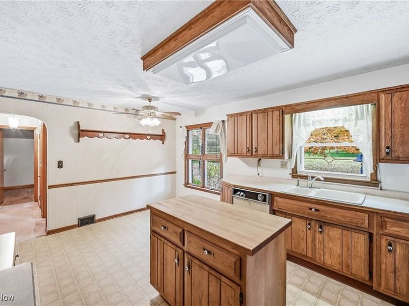 1558 Portal Drive NE, Howland, OH 44484 Photo 16