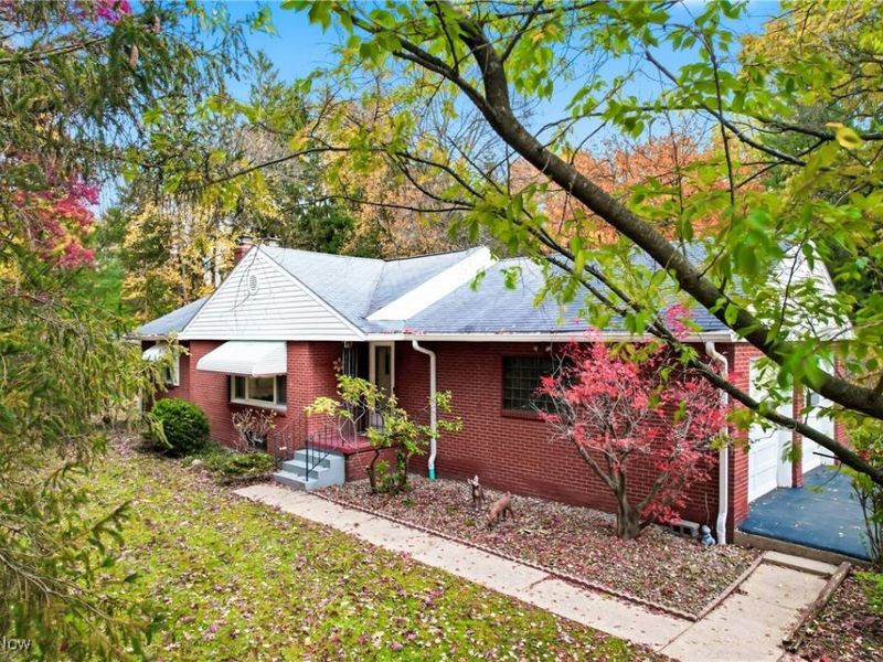 1558 Portal Drive NE, Howland, OH 44484 Photo 3