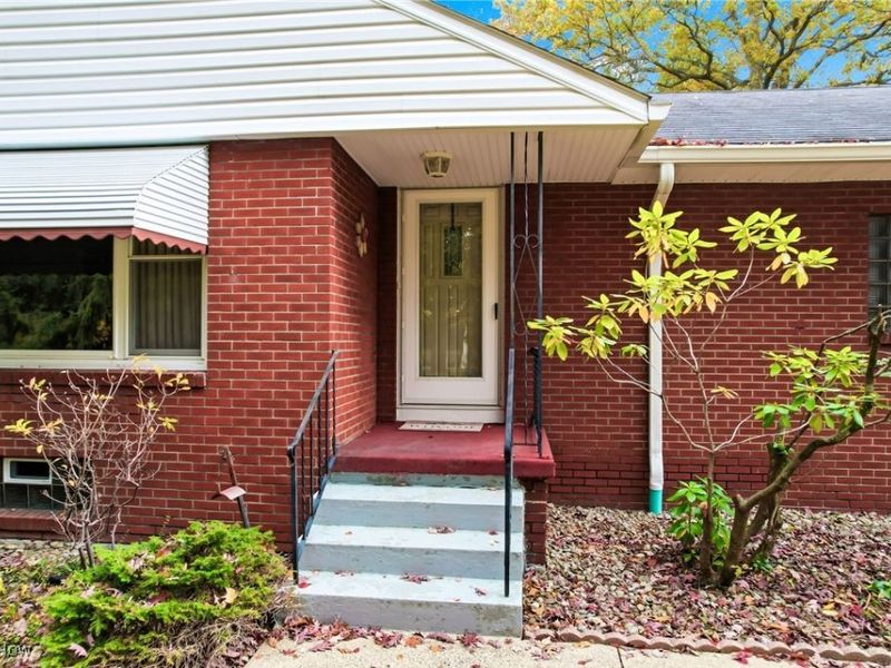 1558 Portal Drive NE, Howland, OH 44484 Photo 4