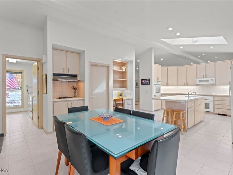 21791 Meadows Edge Lane, Strongsville, OH 44149 Photo 20