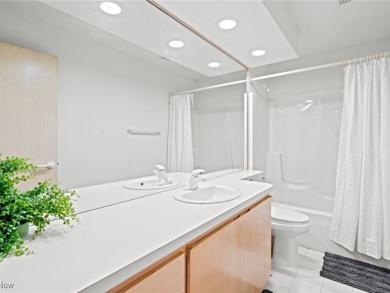 21791 Meadows Edge Lane, Strongsville, OH 44149 Photo 25