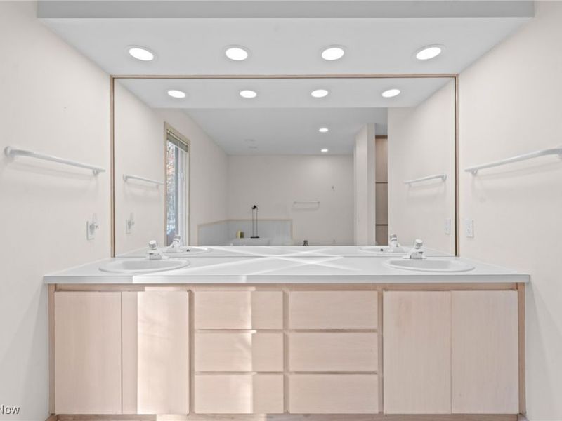 21791 Meadows Edge Lane, Strongsville, OH 44149 Photo 37