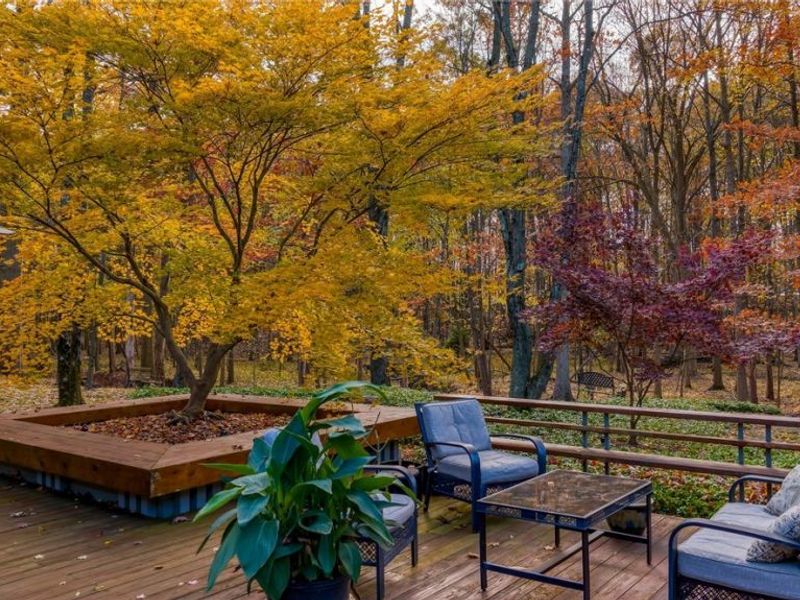 21791 Meadows Edge Lane, Strongsville, OH 44149 Photo 6