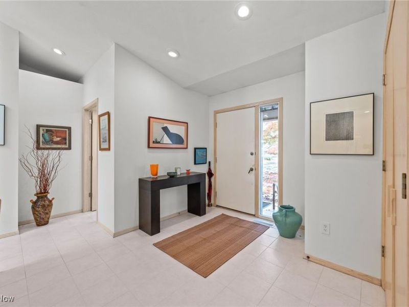 21791 Meadows Edge Lane, Strongsville, OH 44149 Photo 9